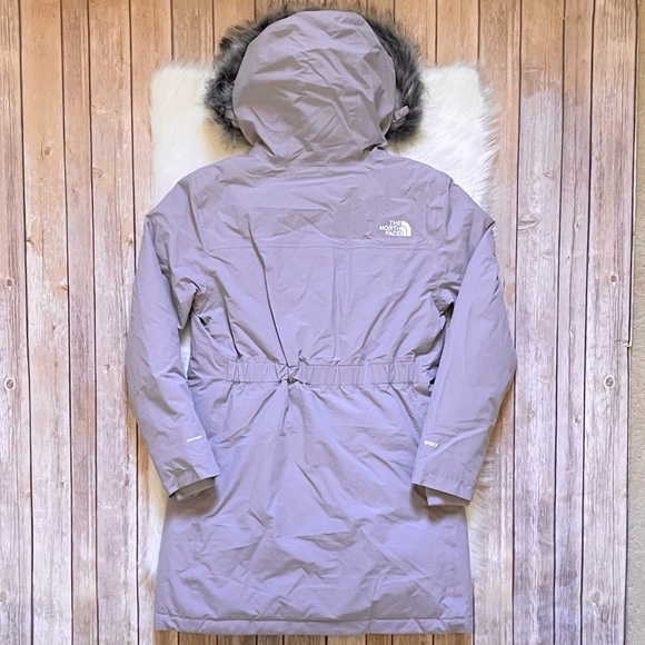 The North Face Women’s Arctic Parka Coat In Minimal Grey - Picture 6 of 9